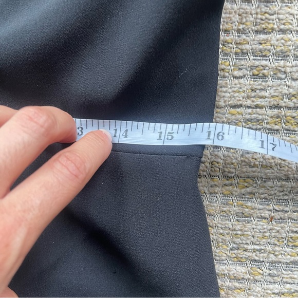 Alexander McQueen Dahlia Crepe Dress ( Black Version) - Picture 9 of 13